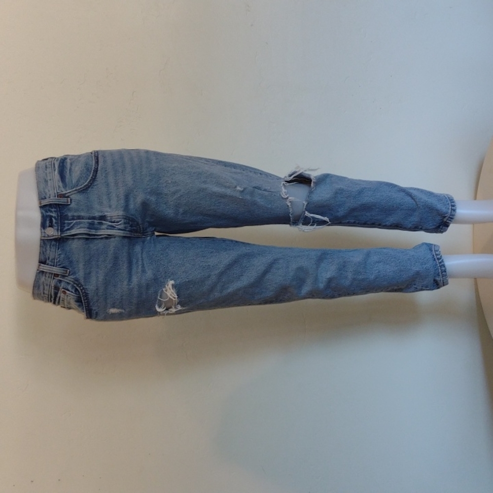 Levi's 501 distressed skinny jeans